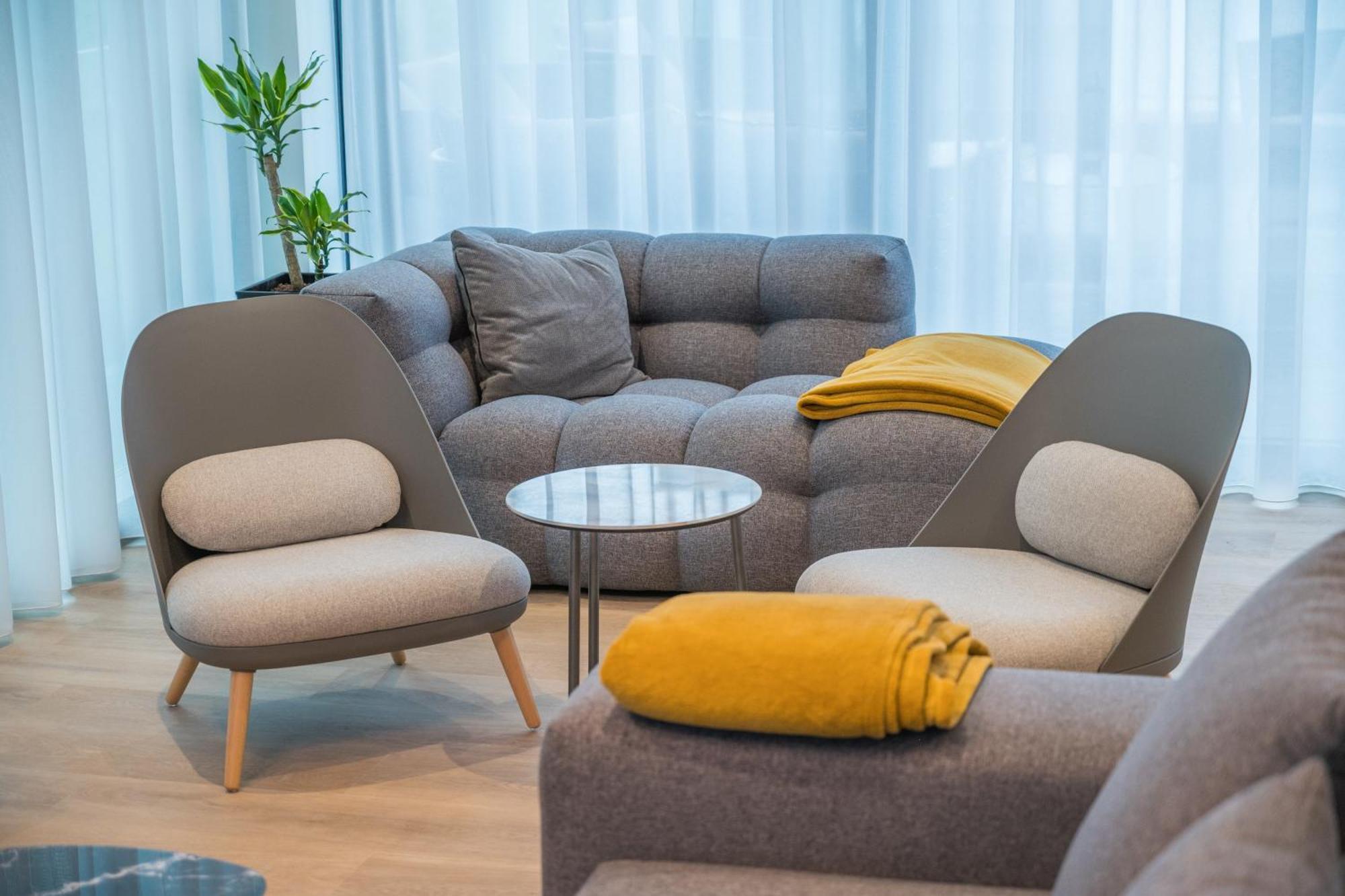 Bj81 Suite Hotel Шиофок Экстерьер фото