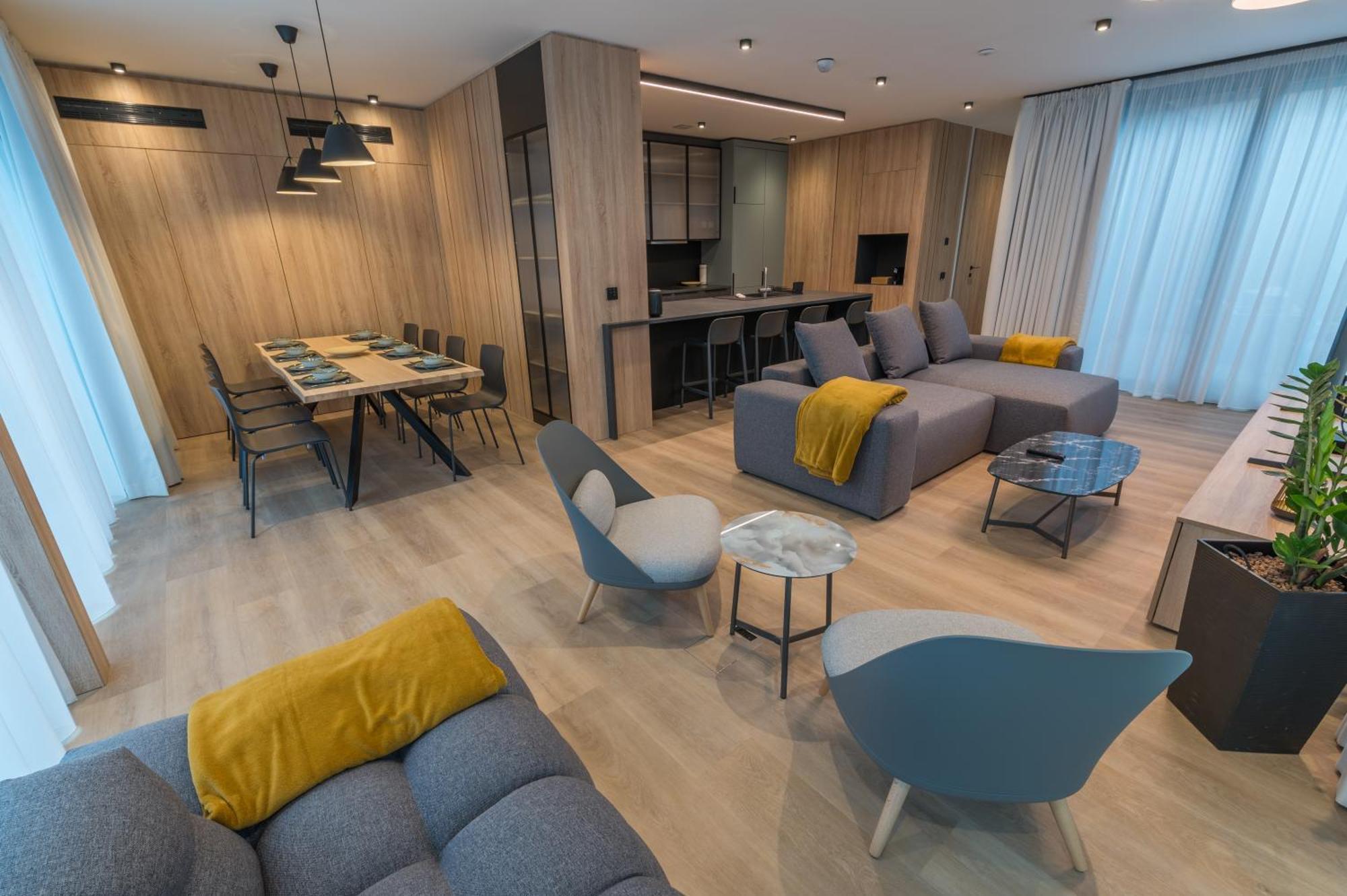 Bj81 Suite Hotel Шиофок Экстерьер фото